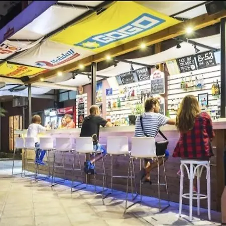 Admiral Plaza, & Διαμέρισμα Σάνι Μπιτς