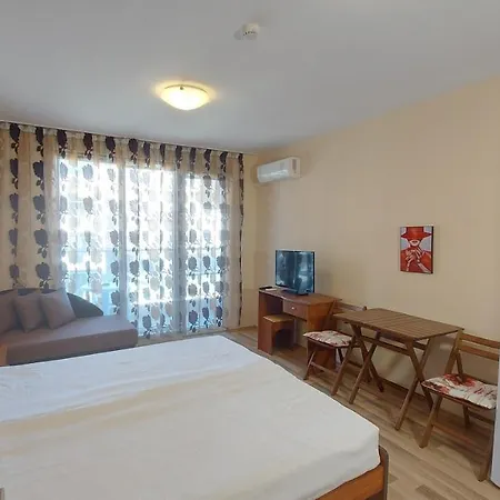 Admiral Plaza, & Appartement *