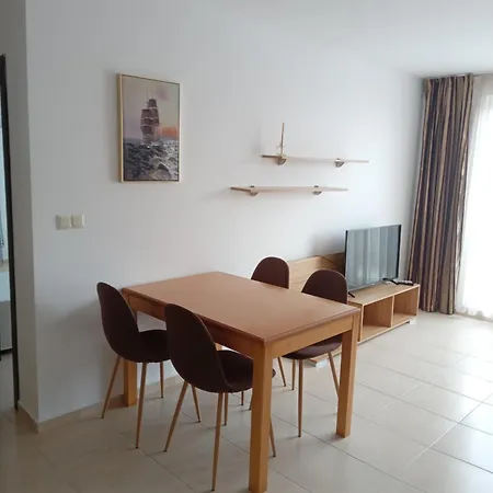 Admiral Plaza, & Appartement *